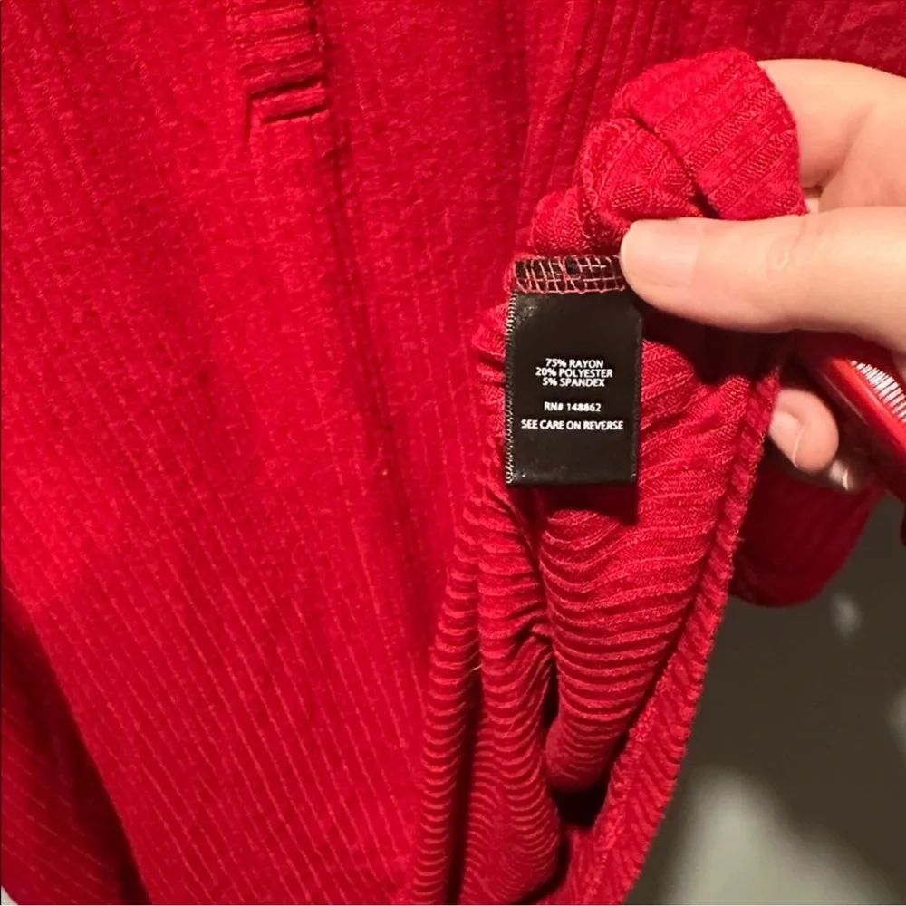 Torrid 3/4 sleeve top - Picture 3 of 4